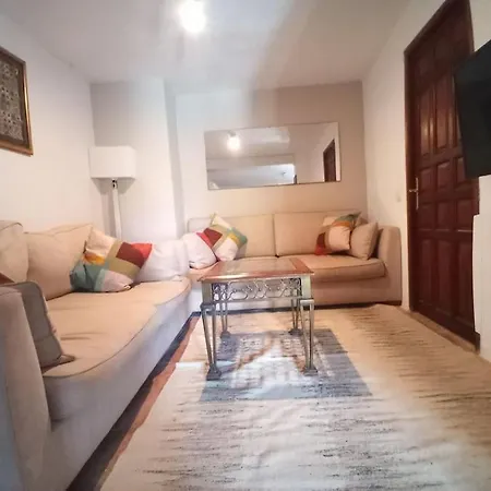 Unique Village House בית נופש